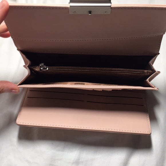 Wallet - Picture 3 of 3